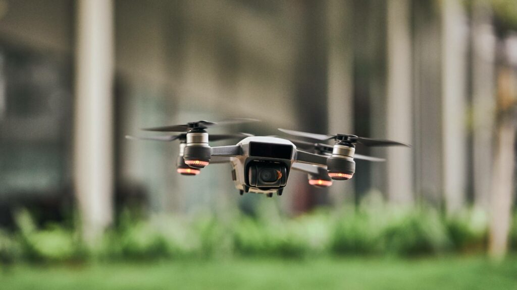 drone race teambuilding teknologi